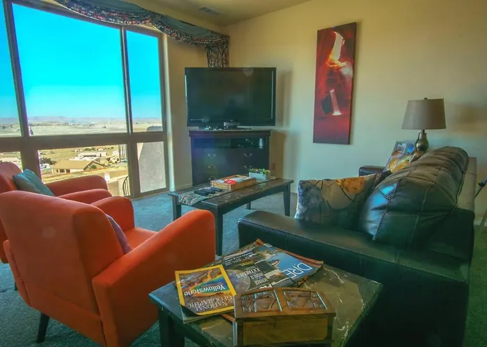 Desert Frontier With Garage, Boat Space, & Wfh Workspace Holiday home *