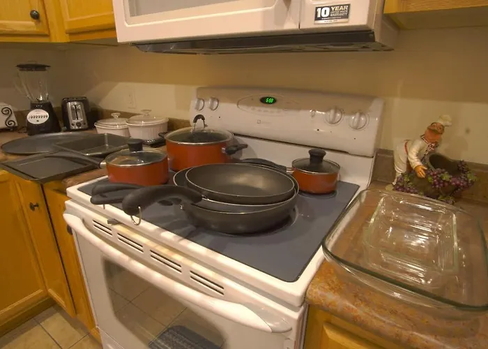Holiday home Desert Frontier With Garage, Boat Space, & Wfh Workspace *