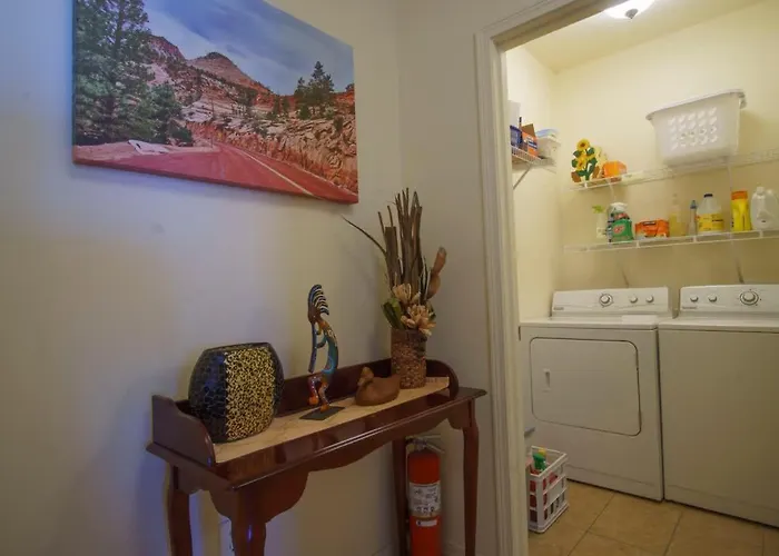 Desert Frontier With Garage, Boat Space, & Wfh Workspace Holiday home Wahweap