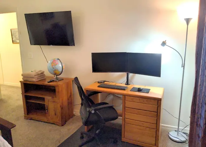 Desert Frontier With Garage, Boat Space, & Wfh Workspace Holiday home *